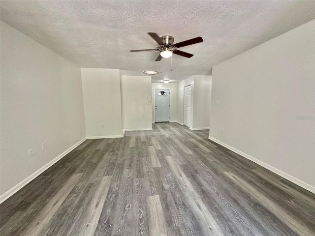 22 CEDAR DRIVE, Davenport, FL 33837