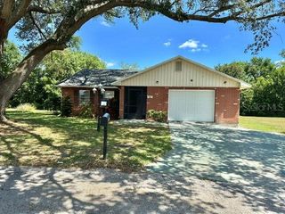 22 CEDAR DRIVE, Davenport, FL 33837