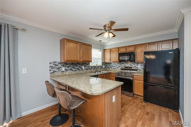 1467 Willow Brook Cove, St Louis, MO 63146