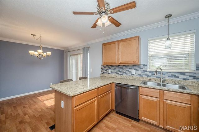 1467 Willow Brook Cove, St Louis, MO 63146