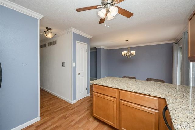 1467 Willow Brook Cove, St Louis, MO 63146