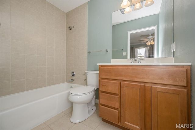 1467 Willow Brook Cove, St Louis, MO 63146