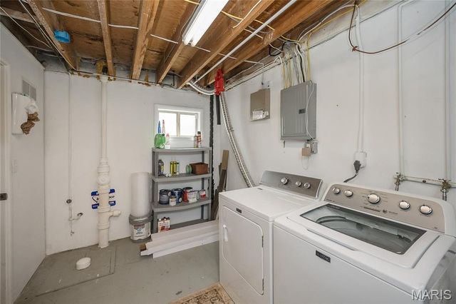 1467 Willow Brook Cove, St Louis, MO 63146