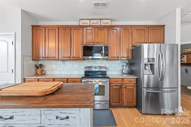 3327 Brackhill Street, Davidson, NC 28036