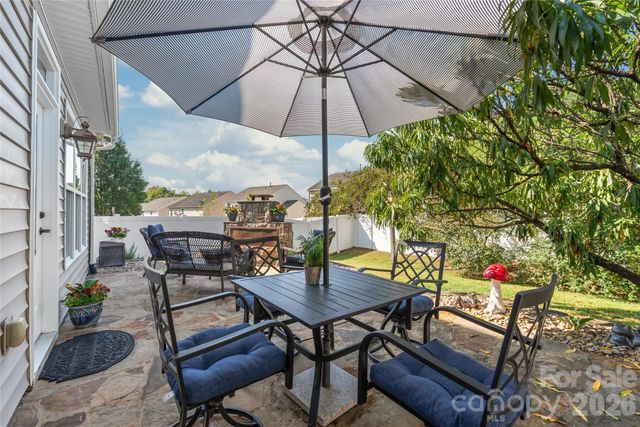 3327 Brackhill Street, Davidson, NC 28036