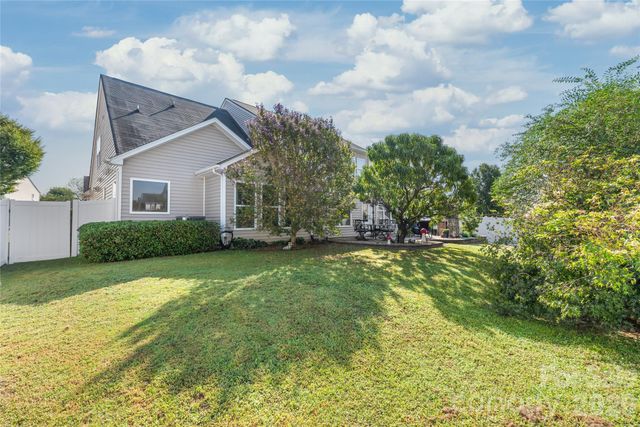 3327 Brackhill Street, Davidson, NC 28036