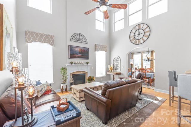 3327 Brackhill Street, Davidson, NC 28036