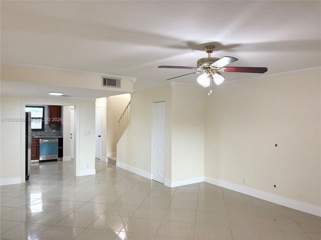 1606 NW 90th Way 1606, Pembroke Pines, FL 33024