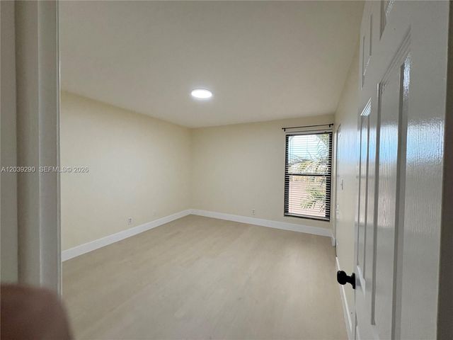 1606 NW 90th Way 1606, Pembroke Pines, FL 33024