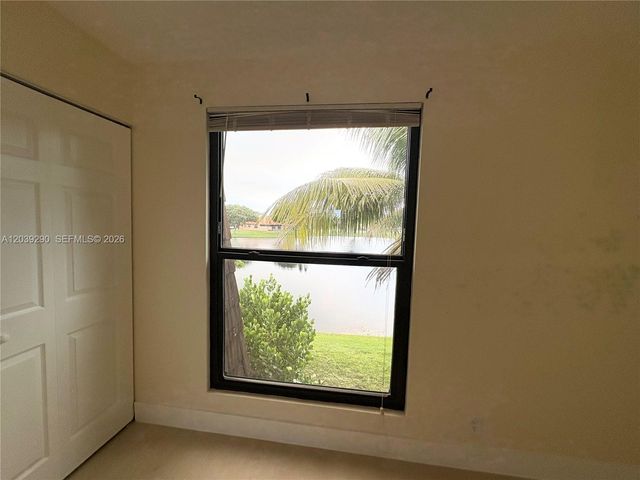 1606 NW 90th Way 1606, Pembroke Pines, FL 33024