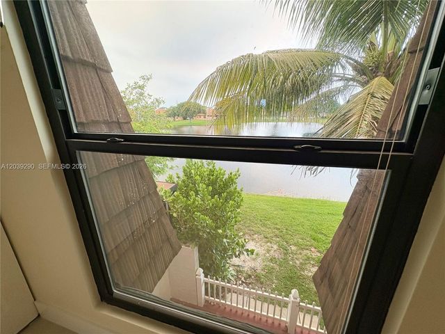 1606 NW 90th Way 1606, Pembroke Pines, FL 33024