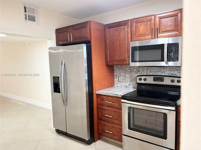 1606 NW 90th Way 1606, Pembroke Pines, FL 33024