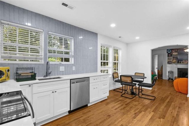 1816 Sylvan Road, Atlanta, GA 30310