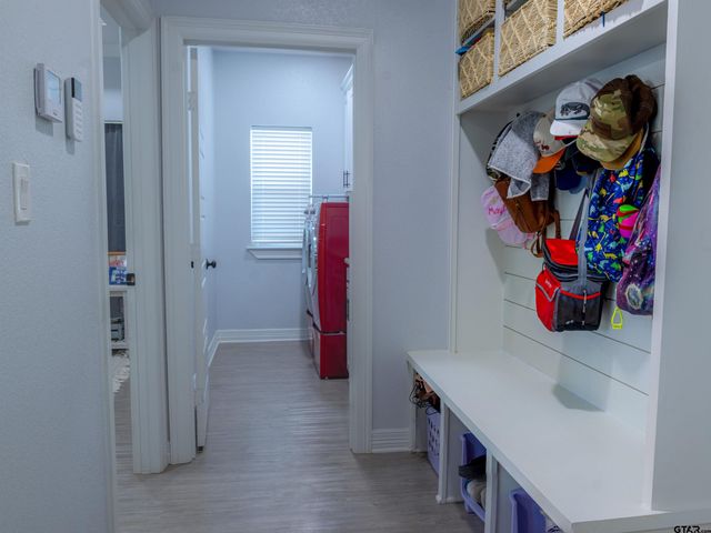 811 Charlie, Whitehouse, TX 75791