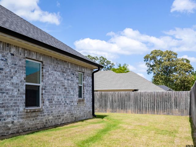811 Charlie, Whitehouse, TX 75791