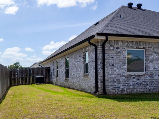 811 Charlie, Whitehouse, TX 75791