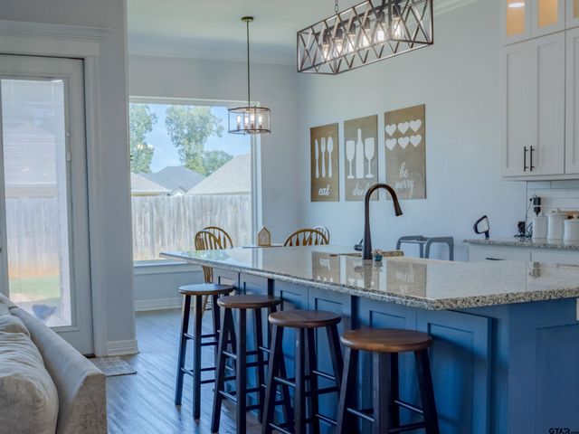 811 Charlie, Whitehouse, TX 75791