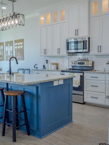 811 Charlie, Whitehouse, TX 75791