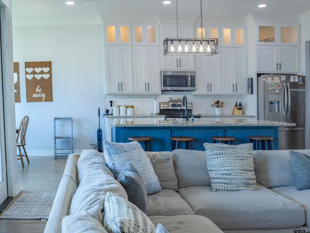 811 Charlie, Whitehouse, TX 75791