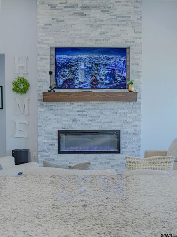 811 Charlie, Whitehouse, TX 75791