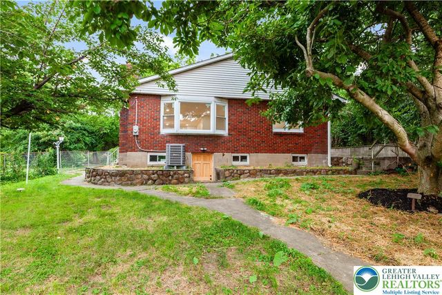 7045 Cemetery Road, Lower Mt Bethel Twp, PA 18013