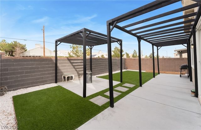 1628 Game Garden Road, North Las Vegas, NV 89031