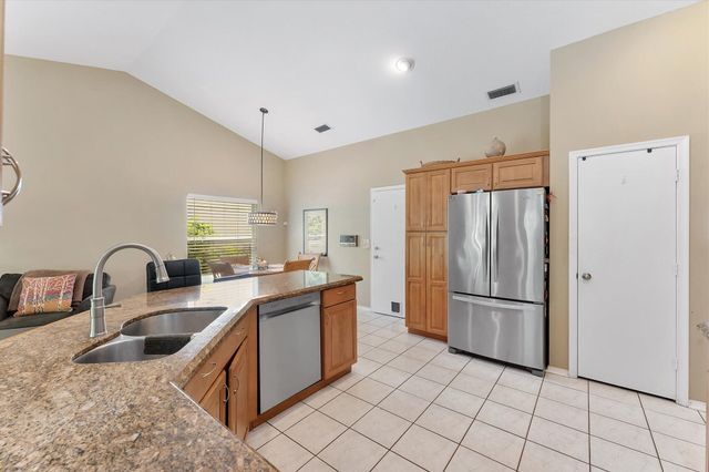 3715 Lancewood Place, Delray Beach, FL 33445