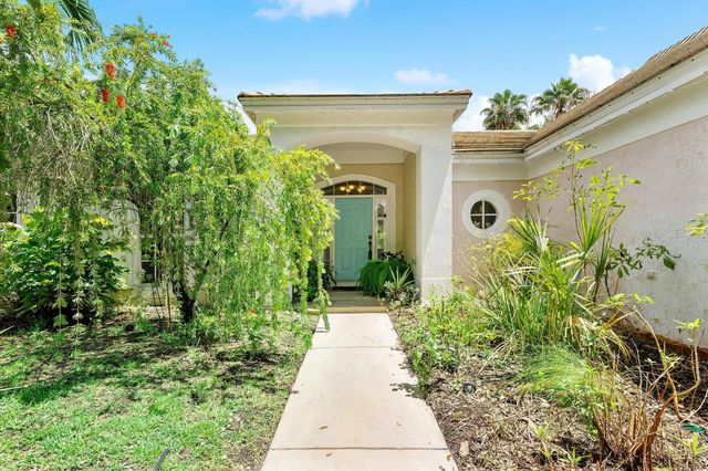 3715 Lancewood Place, Delray Beach, FL 33445