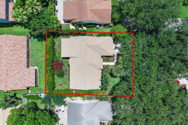 3715 Lancewood Place, Delray Beach, FL 33445