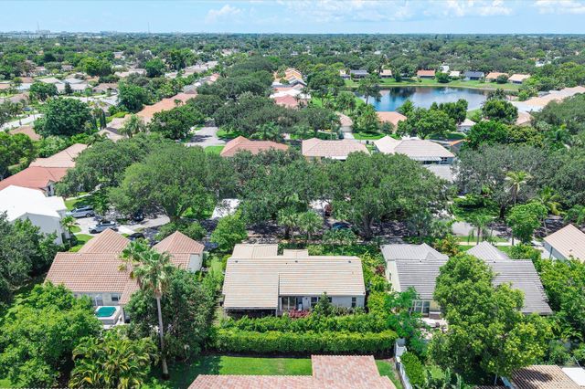 3715 Lancewood Place, Delray Beach, FL 33445