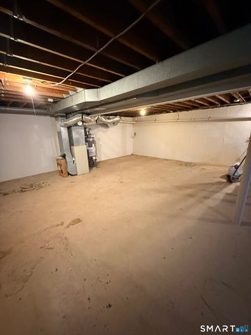 21 7th Street, Ansonia, CT 06401