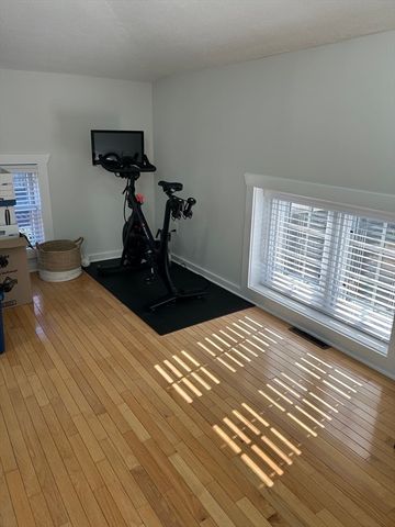 450 Rock St 1, Fall River, MA 02720