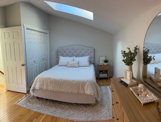 450 Rock St 1, Fall River, MA 02720