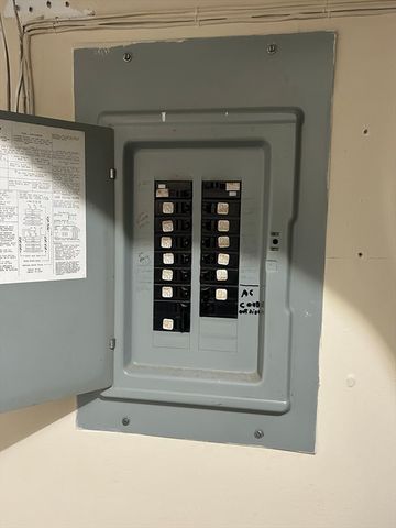 450 Rock St 1, Fall River, MA 02720