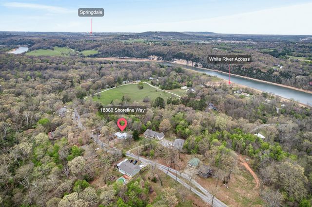 18880 Shoreline Way, Fayetteville, AR 72703