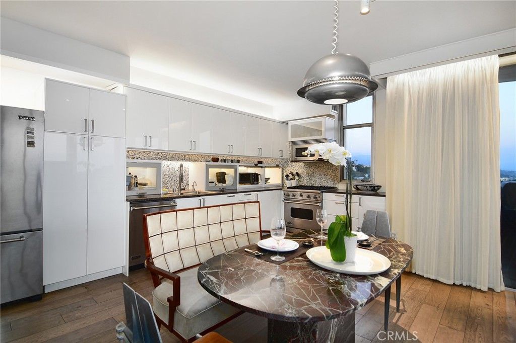 Image 13 of property listing at 4411 Los Feliz Boulevard 1007, Los Angeles, CA 90027