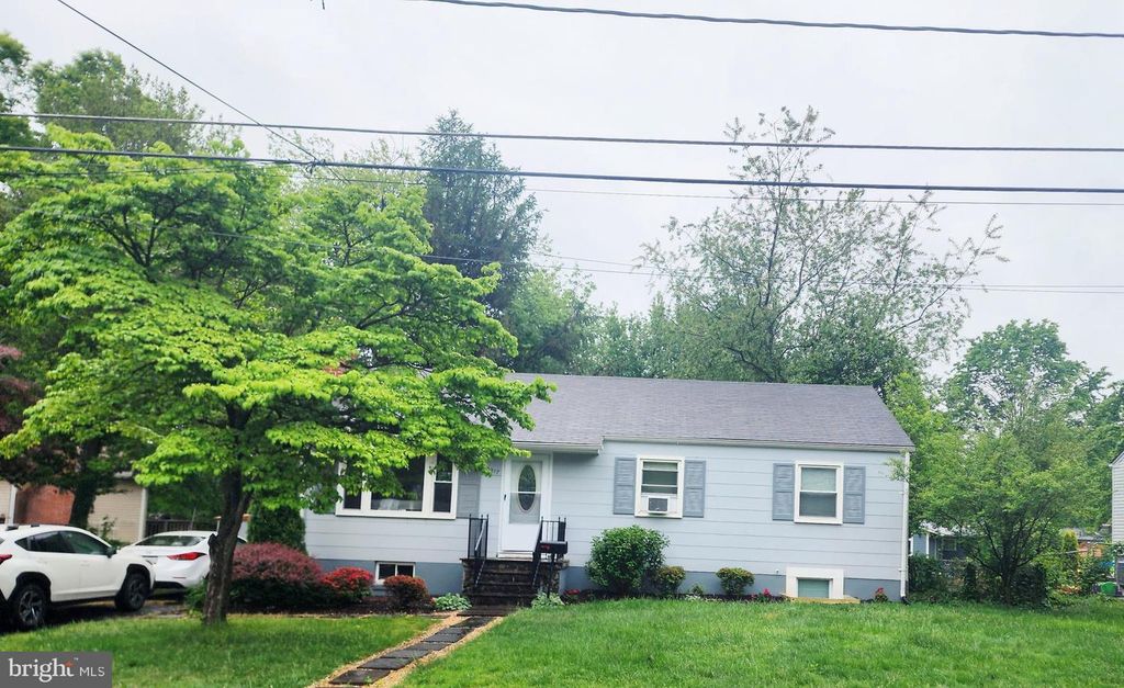 10217 RODGERS RD, Fairfax, VA 22030