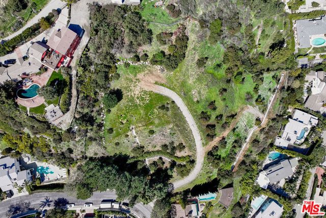 2666 Larmar Road, Los Angeles, CA 90068