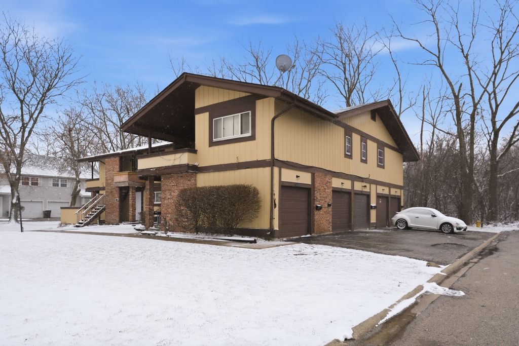 19425 Oak Avenue, Country Club Hills, IL 60478 — exterior