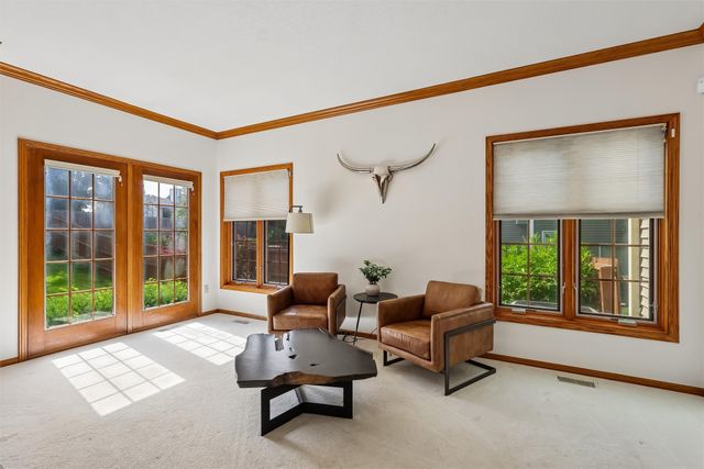 821 58th Street, West Des Moines, IA 50266