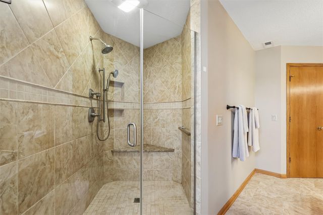 821 58th Street, West Des Moines, IA 50266