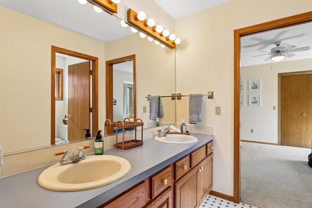 821 58th Street, West Des Moines, IA 50266