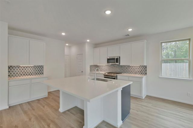 21024 Crinet Square Street, Kingwood, TX 77339