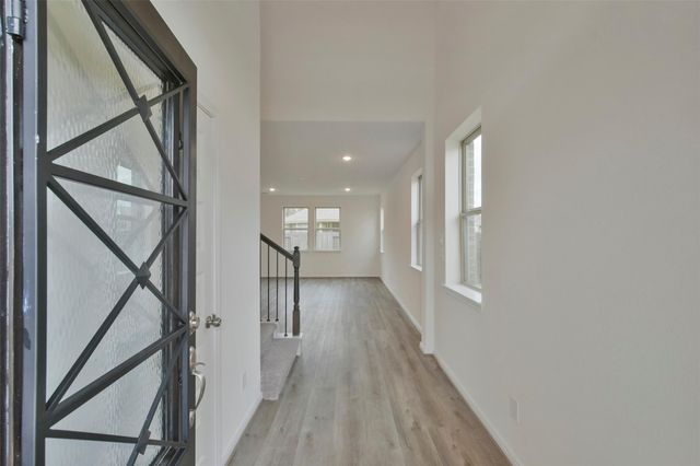 21024 Crinet Square Street, Kingwood, TX 77339