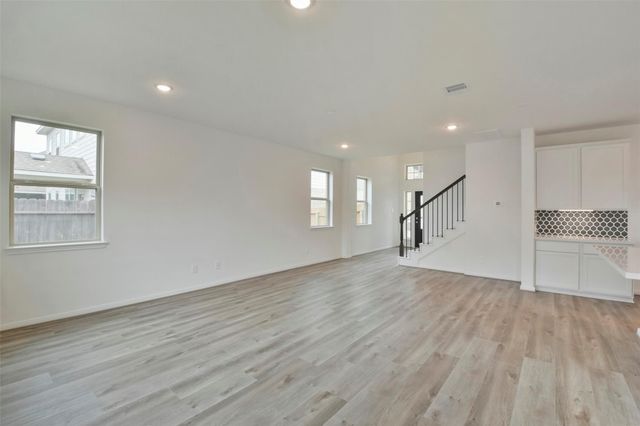 21024 Crinet Square Street, Kingwood, TX 77339