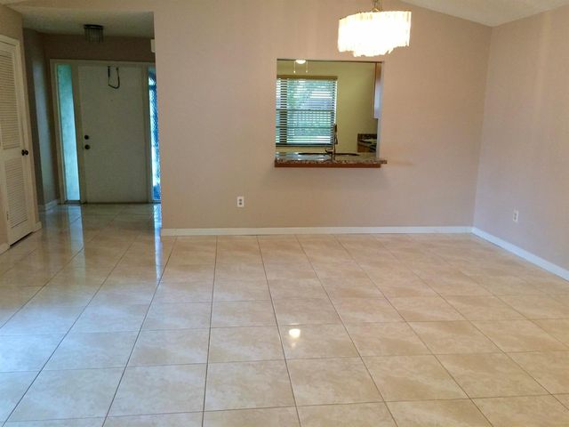 23343 SW 54th Way A, Boca Raton, FL 33433