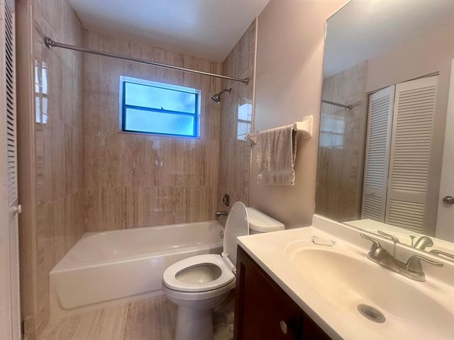 23343 SW 54th Way A, Boca Raton, FL 33433