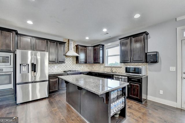 3431 Tioga Lake Cove, Lawrenceville, GA 30044