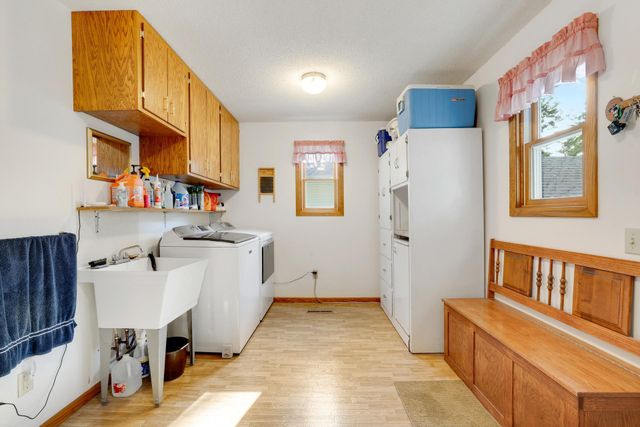 110 2nd Street SW, New Prague, MN 56071