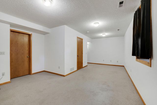 110 2nd Street SW, New Prague, MN 56071